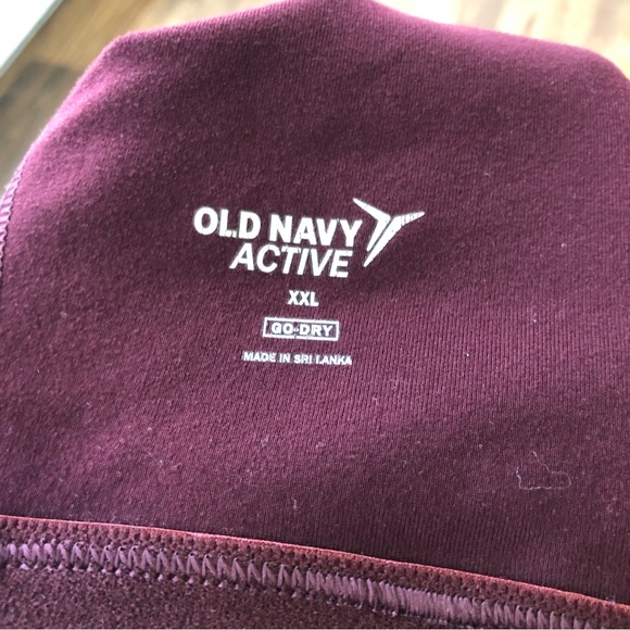 Old Navy strappy cross back sports bra red camo XXL - Picture 2 of 3